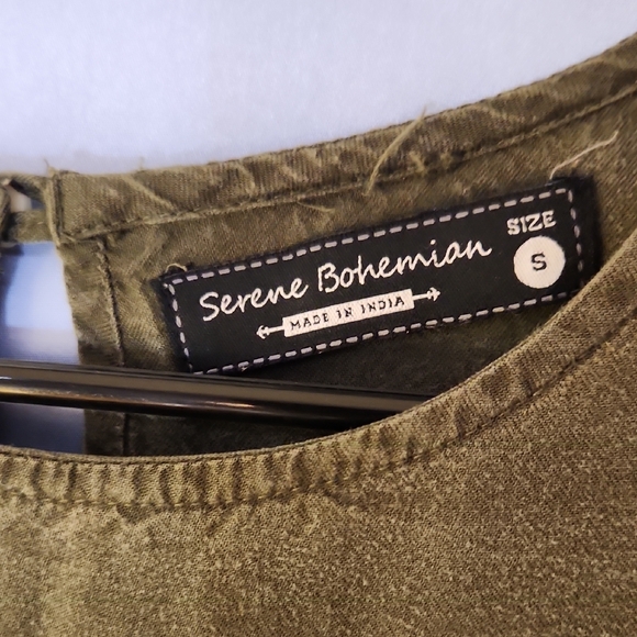 Serene Bohemian Olive Green Flutter Sleeve Blouse - Picture 2 of 10